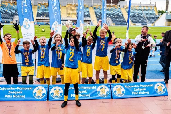Rocznik 2015 triumfuje w Turnieju o Puchar Prezesa K-PZPN-u 